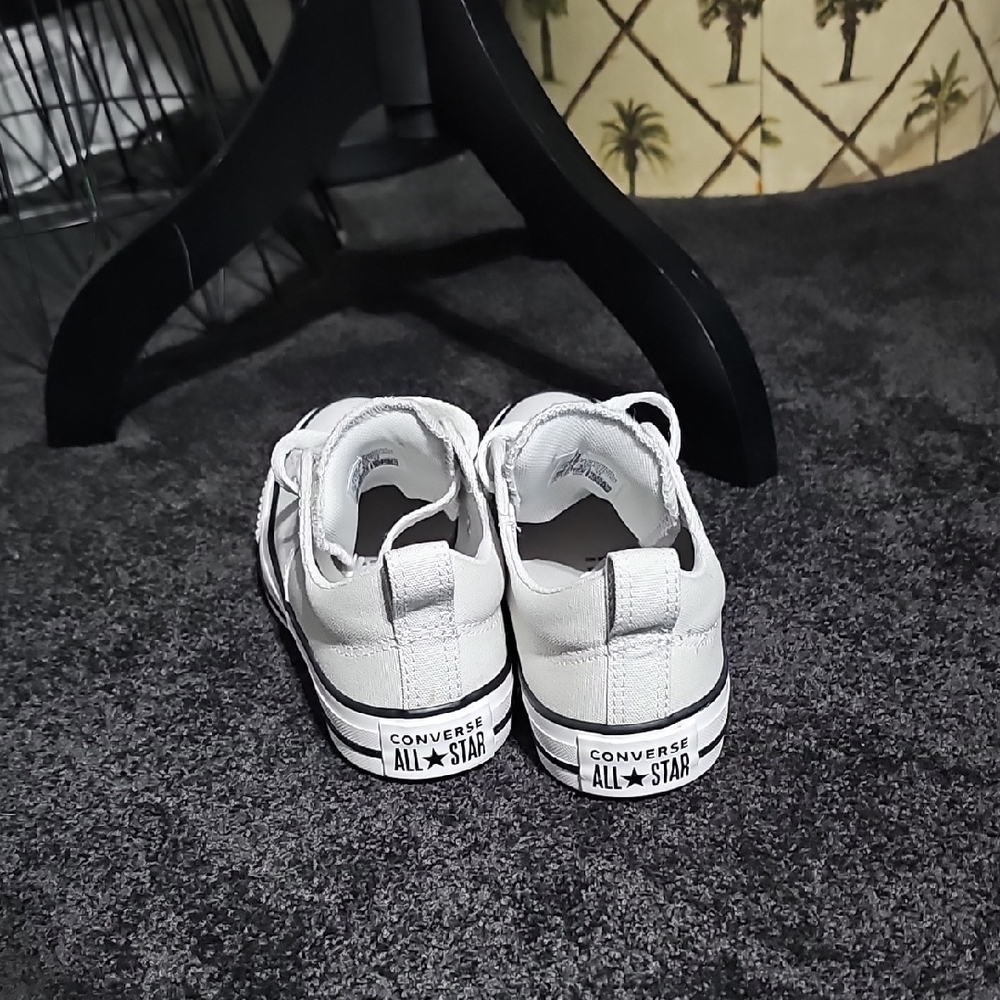Converse Light Grey Sneakers - Picture 5 of 7